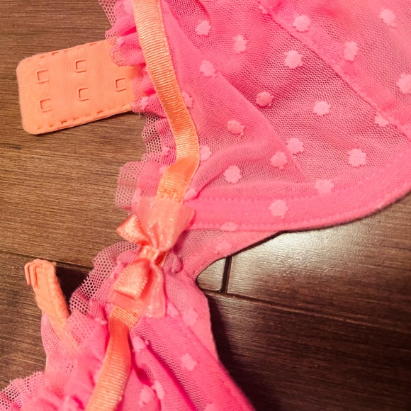 Peach Pink Lace Bra - Picture 3 of 3